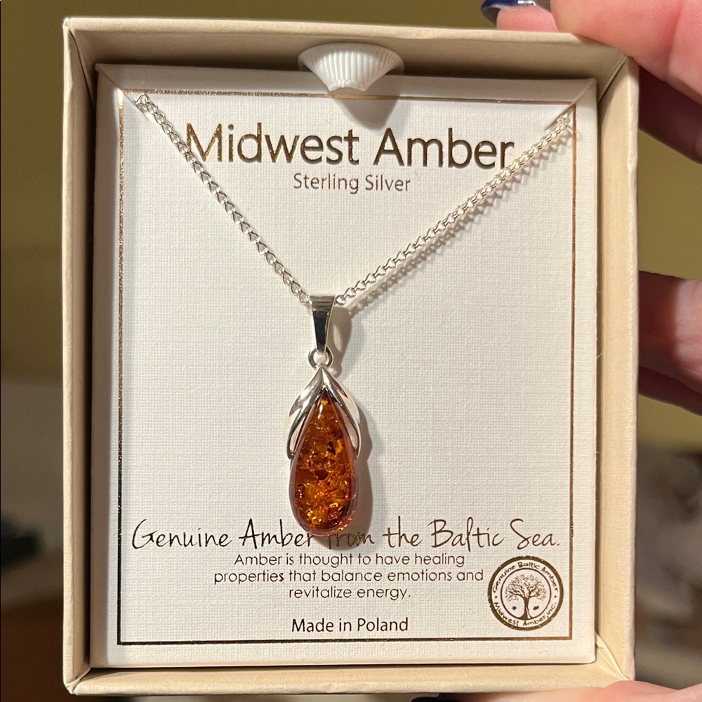 NIB Midwest Amber Sterling Silver Necklace Amber pendant